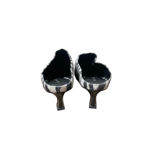 NWOB Katy Perry Black White Zebra Faux Fur Slip on Kitten Heel Sz 6 - Picture 2 of 2